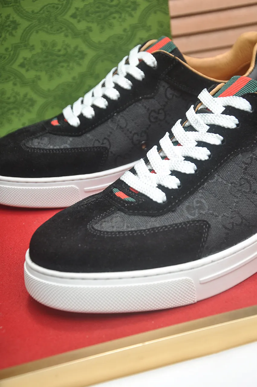 Men's shoes 💰400💶 [GUCCI Gucci] official website 1:1 men's sports shoes are now on the market, using original Gucci fabric + gluten lining, plus the official website original 1:1 comfortable outsole. Fashionable and versatile, super comfortable and breathable. 5 colors available, standard shoe size 38/45 (custom-made sizes 45 are non-refundable)